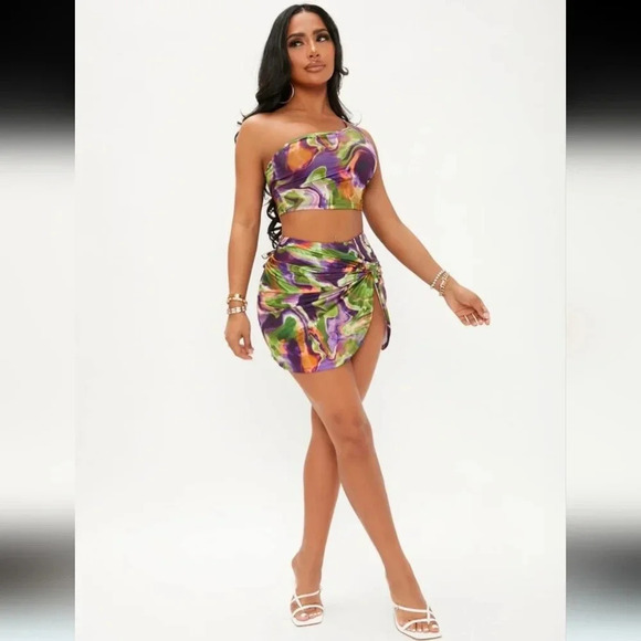 SHEIN | Allover Print One Shoulder Crop Top & Split Twist Side Skirt sz XS - Picture 1 of 11